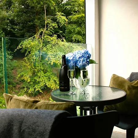 The Mews At The Coach House 4*