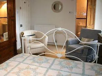 The Mews At The Coach House 4*