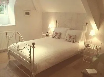 The Mews At The Coach House ゲストハウス 4*